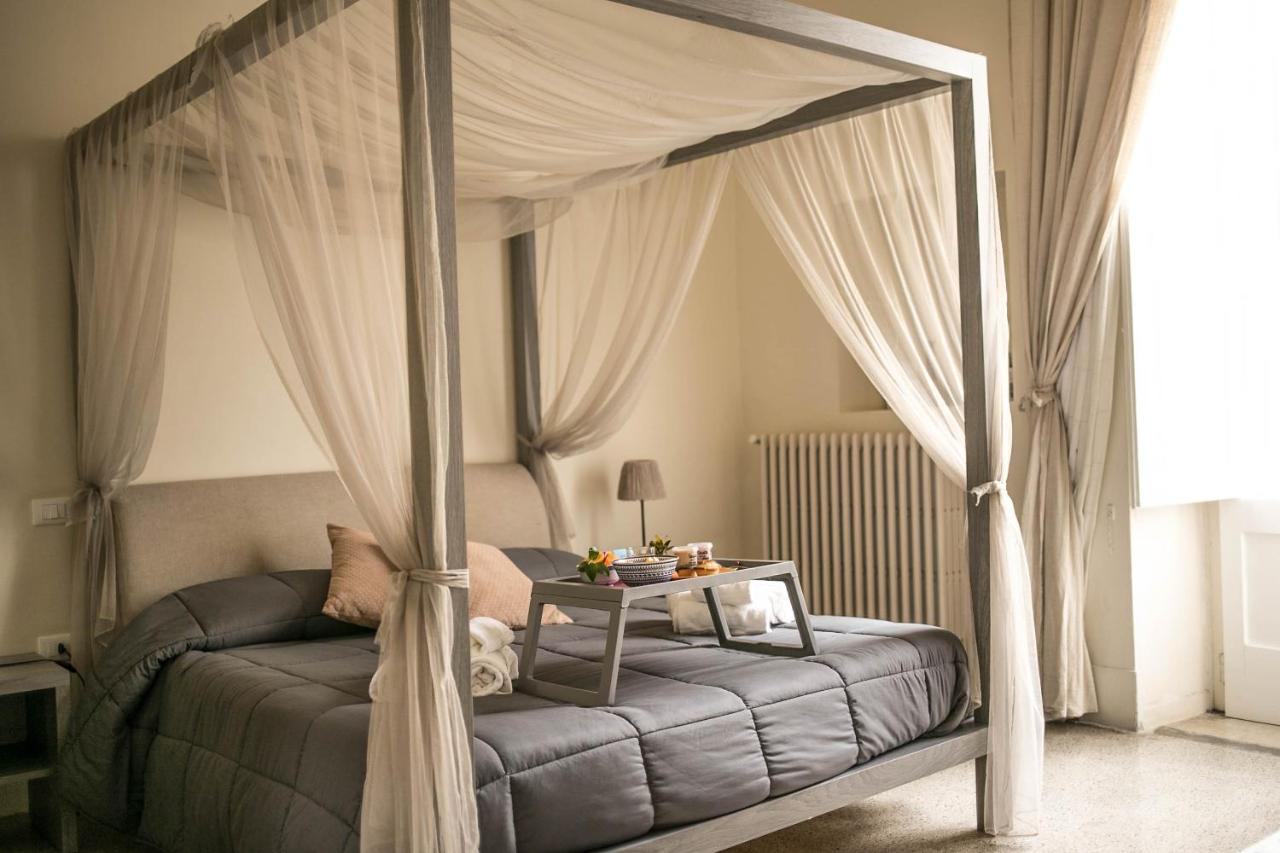 4 Balconi Rooms-Boutique B&B Λέτσε Εξωτερικό φωτογραφία