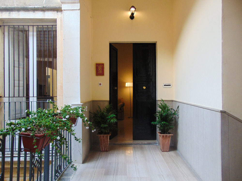 4 Balconi Rooms-Boutique B&B Λέτσε Εξωτερικό φωτογραφία